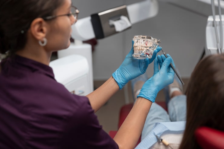 Neuromuscular orthodontic appliance and bite correction